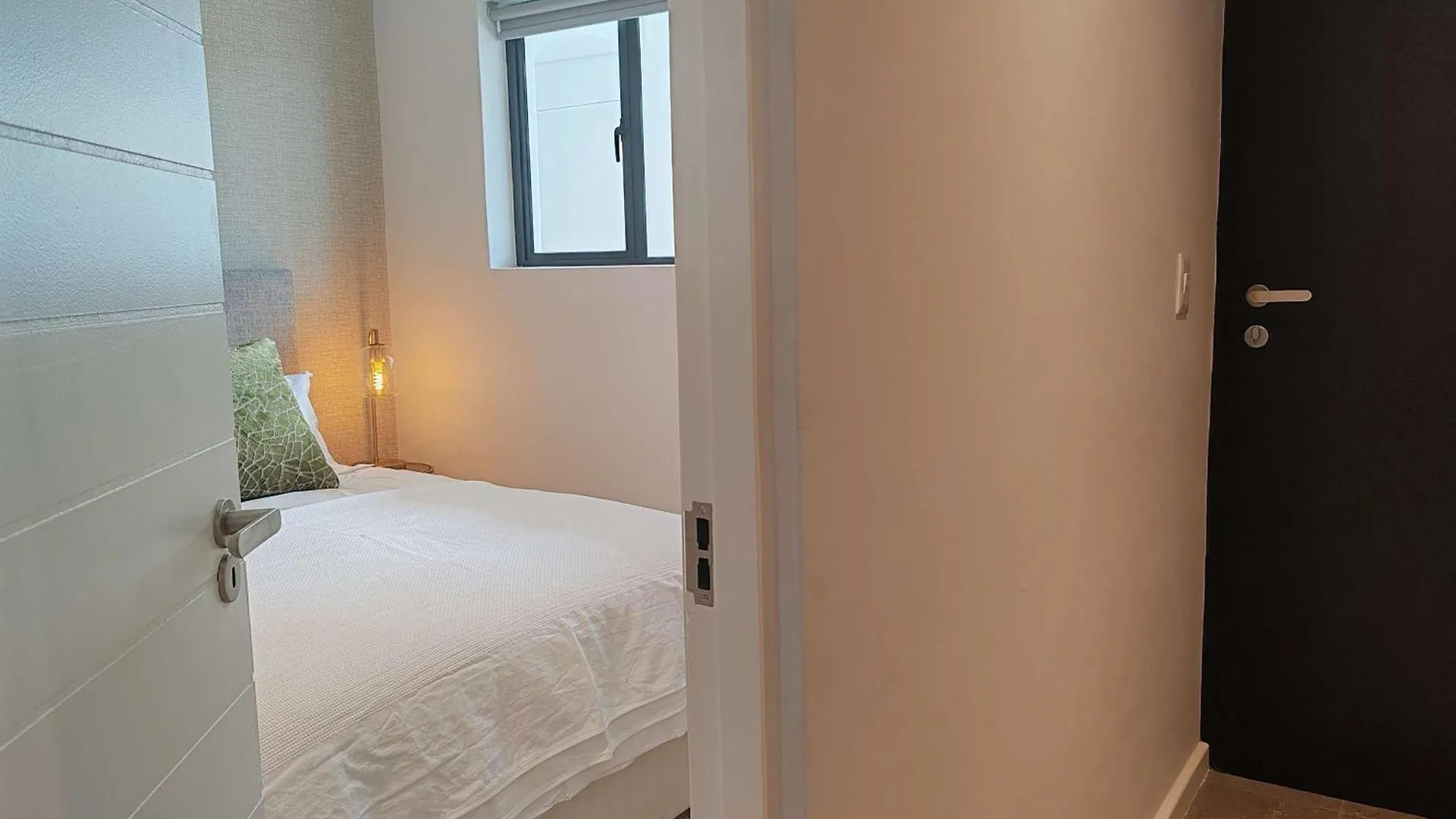 Wavescape Stylish Beach Getaway Muizenberg