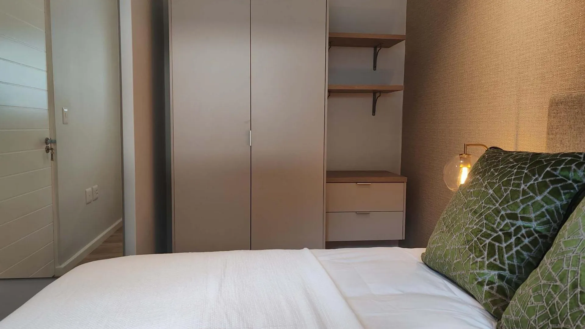 Wavescape Stylish Beach Getaway Muizenberg