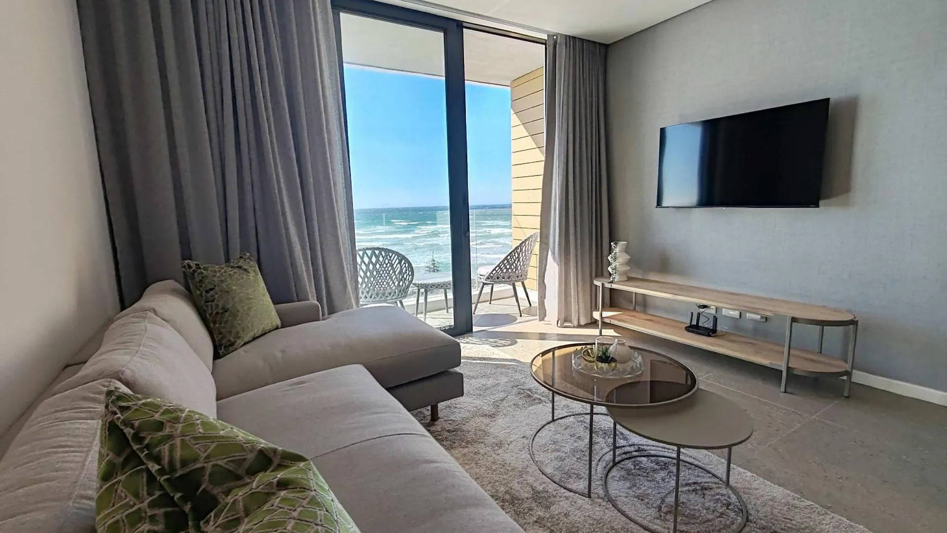 Wavescape Stylish Beach Getaway Muizenberg 0*,