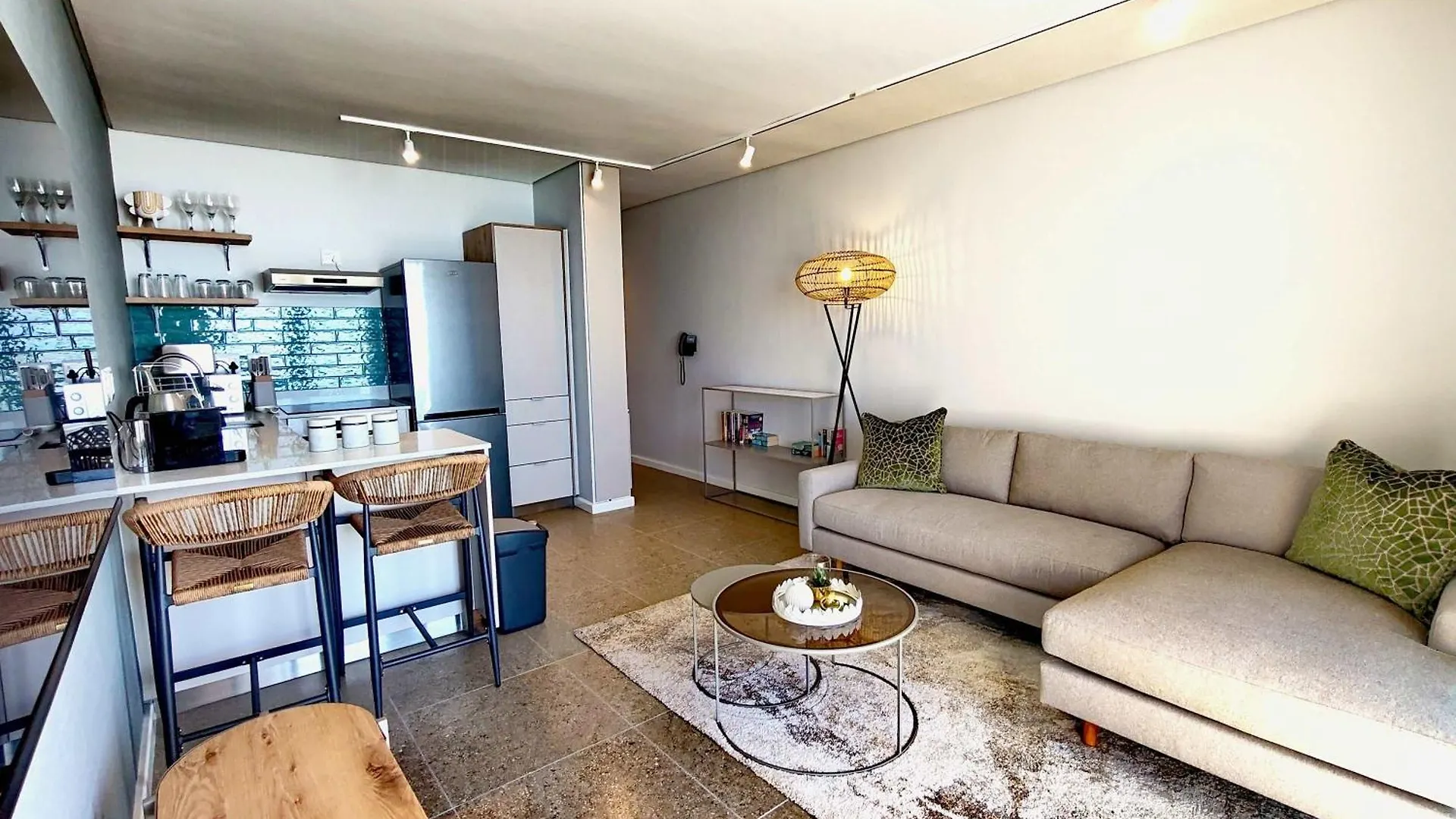 Wavescape Stylish Beach Getaway Muizenberg
